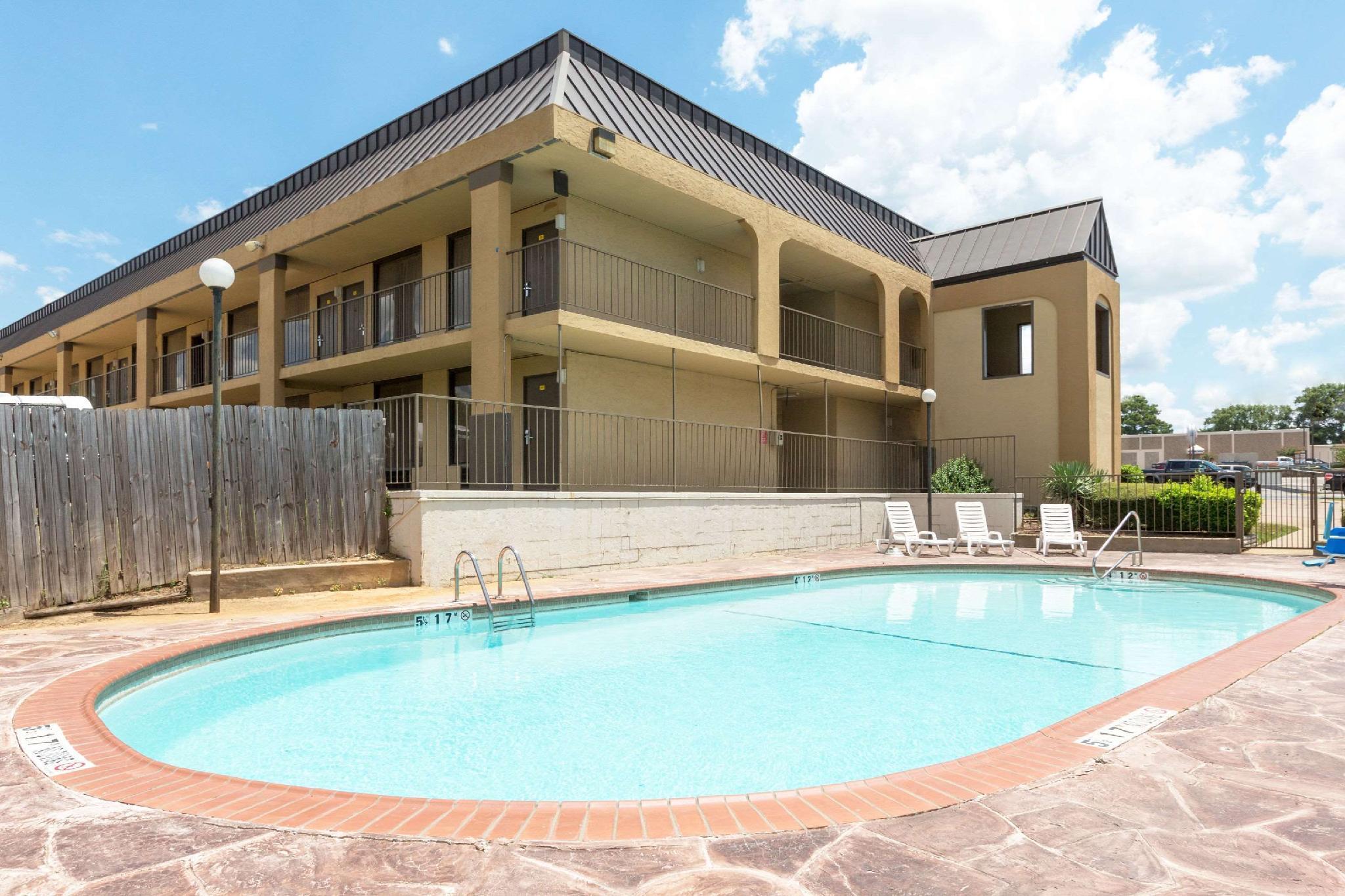Motel Super 8 By Wyndham Longview/North Esterno foto