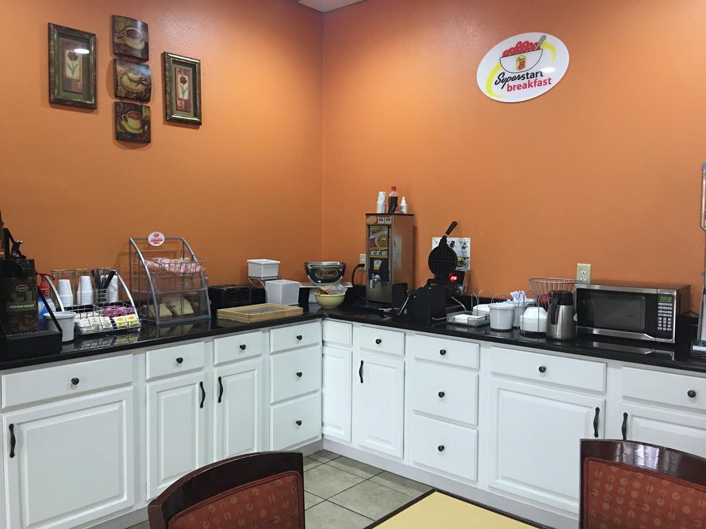 Motel Super 8 By Wyndham Longview/North Esterno foto